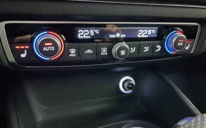 AUDI A3 SPORTBACK 40 TFSI 190 S tronic 7 Quattro S-LINE *** 4 ROUES MOTRICES ESSENCE BVA***