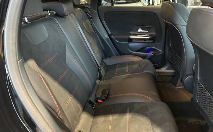 MERCEDES GLA 200 7G-DCT AMG Line *** DESTOCKAGE AVRIL 2025 ***