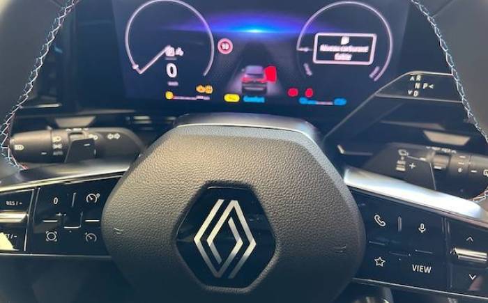 RENAULT AUSTRAL E-Tech full hybrid 200 GSR2 Techno esprit Alpine *** DESTOCKAGE AVRIL 2025 ***