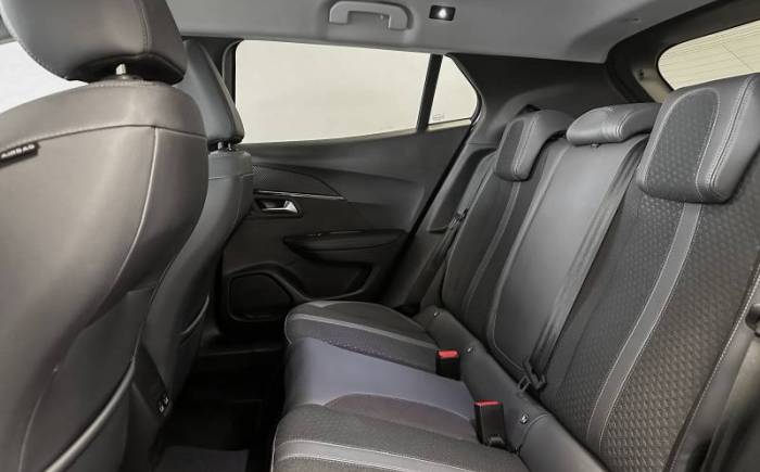 PEUGEOT 2008 PureTech 130 S&S BVM6 Allure