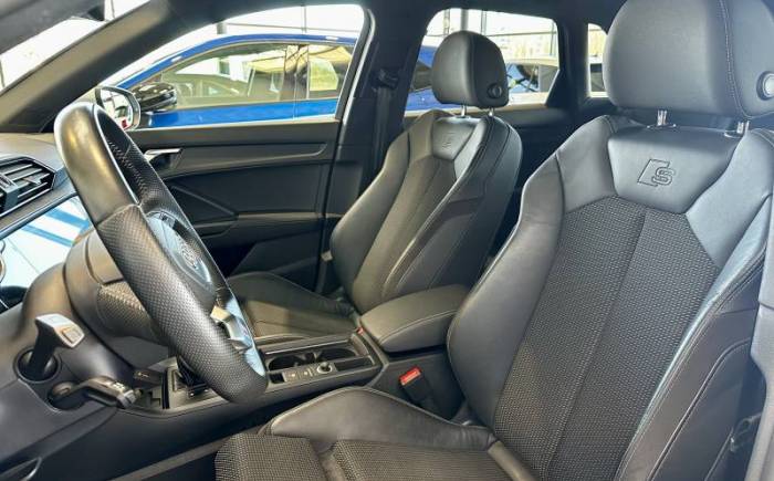 AUDI Q3 35 TFSI 150 ch S tronic 7 S line