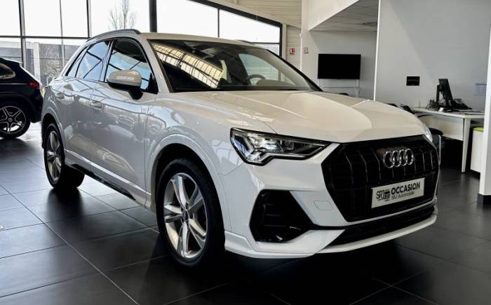 AUDI Q3 35 TFSI 150 ch S tronic 7 S line