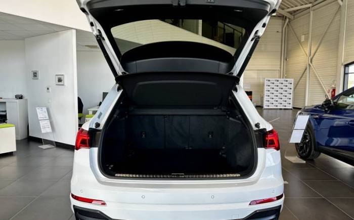 AUDI Q3 35 TFSI 150 ch S tronic 7 S line