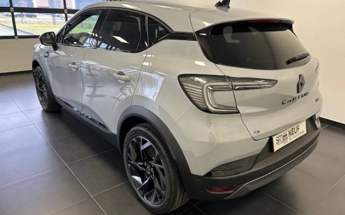 RENAULT CAPTUR E-Tech full hybrid 145 esprit Alpine