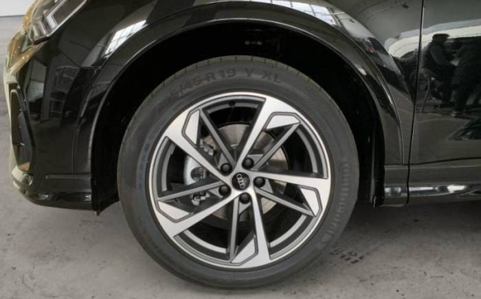 AUDI Q3 35 TDI 150 ch S tronic 7 S line