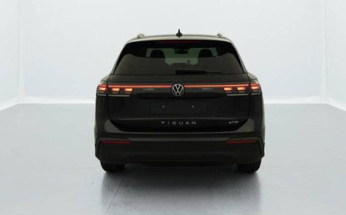 VOLKSWAGEN TIGUAN NOUVEAU 1.5 eTSI 150CV DSG7 LIFE PLUS