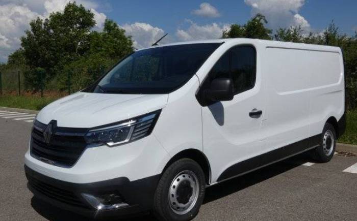 RENAULT TRAFIC FOURGON L2H1 3T BLUE DCI 130 GSR2 ADVANCE