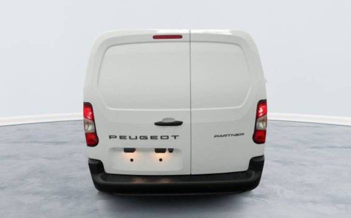 PEUGEOT PARTNER FOURGON XL 950 KG BLUEHDI 130 S S EAT8