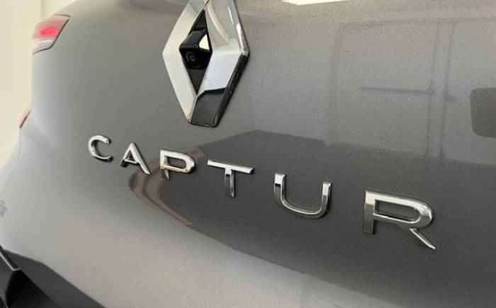 RENAULT CAPTUR mild hybrid 140 Techno