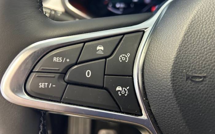 RENAULT CAPTUR mild hybrid 140 Techno
