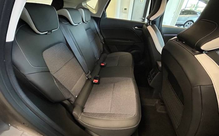 RENAULT CAPTUR mild hybrid 140 Techno