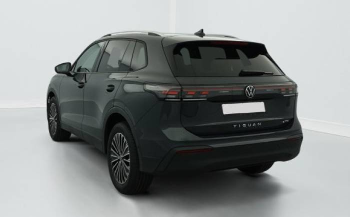 VOLKSWAGEN TIGUAN NOUVEAU 1.5 eTSI 150CV DSG7 LIFE PLUS