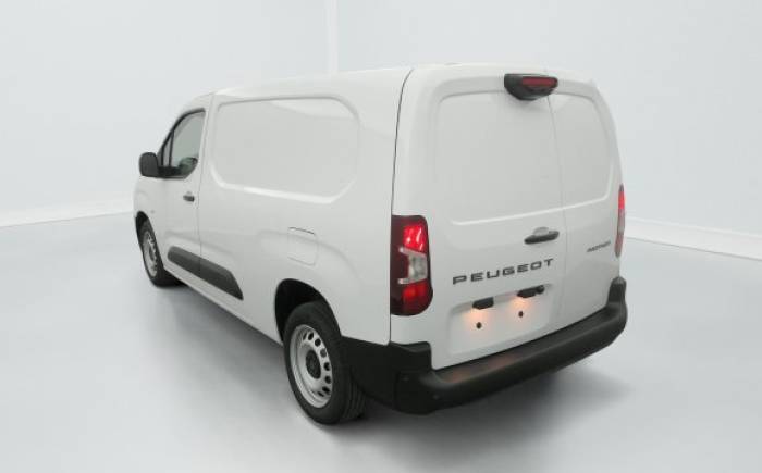 PEUGEOT PARTNER FOURGON XL 950 KG BLUEHDI 130 S S EAT8