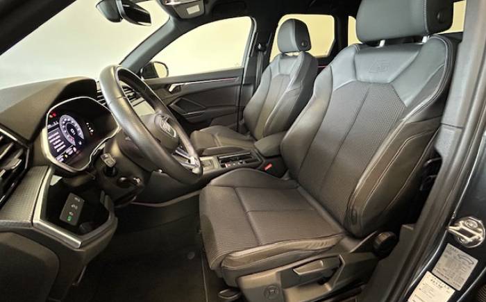 AUDI Q3 35 TFSI 150 ch S tronic 7 S line