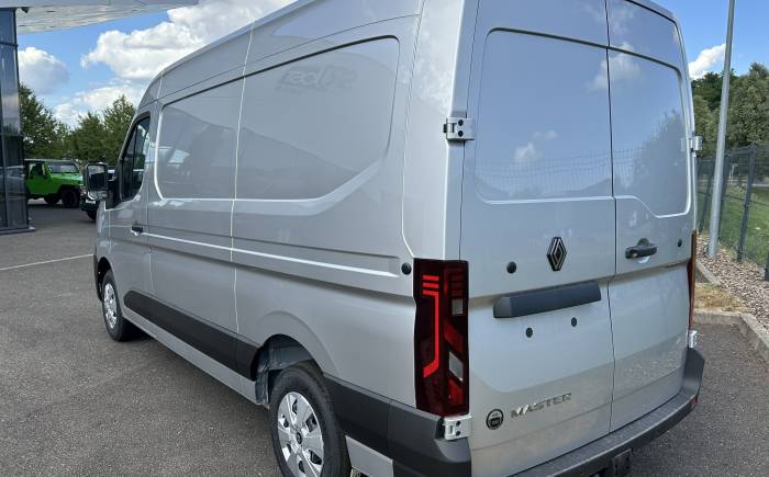 RENAULT MASTER VAN FGN TRAC 3T5 L2H2 BLUE DCI 170 EXTRA