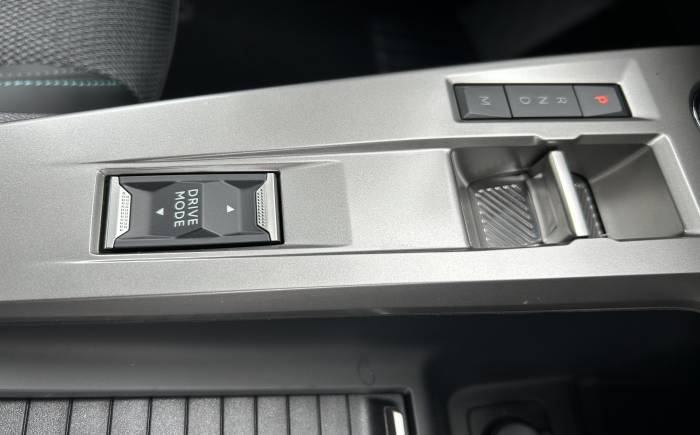 PEUGEOT 308 BlueHDi 130ch S&S EAT8 Allure