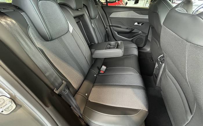 PEUGEOT 308 BlueHDi 130ch S&S EAT8 Allure