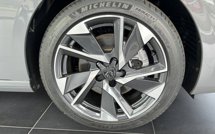 PEUGEOT 308 BlueHDi 130ch S&S EAT8 Allure