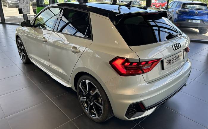 AUDI A1 SPORTBACK 30 TFSI 110 ch S tronic 7 S Line *** ARGENT FLEURET 