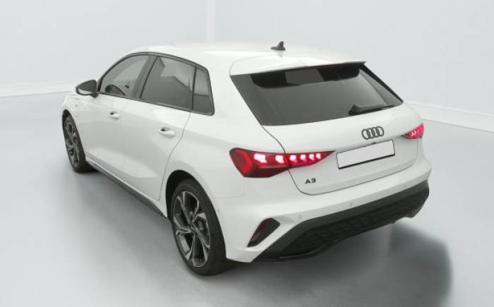 AUDI A3 SPORTBACK NOUVELLE 45 TFSI E HYBRIDE RECHARGEABLE 272 S TRONIC 6 S LINE