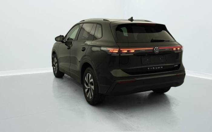 VOLKSWAGEN TIGUAN NOUVEAU 1.5 eTSI 150CV DSG7 LIFE PLUS