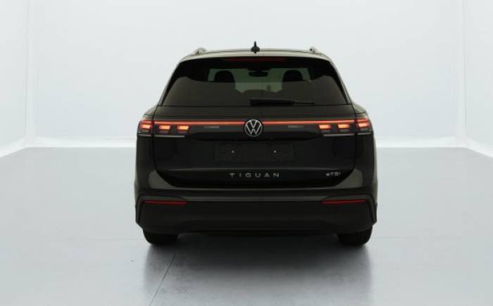 VOLKSWAGEN TIGUAN NOUVEAU 1.5 eTSI 150CV DSG7 LIFE PLUS