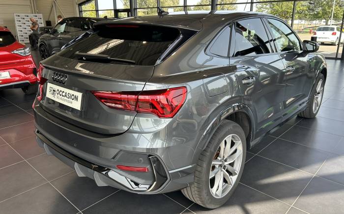 AUDI Q3 SPORTBACK 35 TFSI 150 ch S tronic 7 S line *** PREMIERE MAIN - ETAT EXCEPTIONNEL - ENTRETIEN 100% AUDI ***