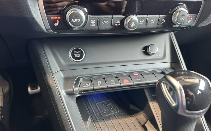 AUDI Q3 SPORTBACK 35 TFSI 150 ch S tronic 7 S line *** PREMIERE MAIN - ETAT EXCEPTIONNEL - ENTRETIEN 100% AUDI ***