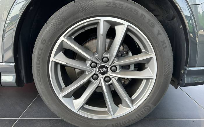 AUDI Q3 SPORTBACK 35 TFSI 150 ch S tronic 7 S line *** PREMIERE MAIN - ETAT EXCEPTIONNEL - ENTRETIEN 100% AUDI ***