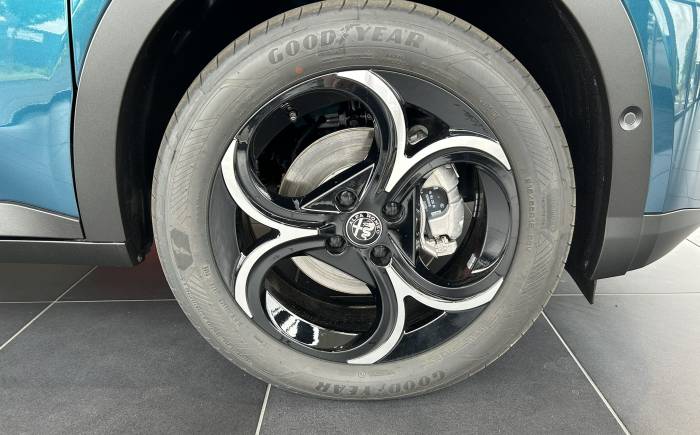 ALFA ROMEO JUNIOR 1.2 Ibrida 136 ch eDCT6 Speciale