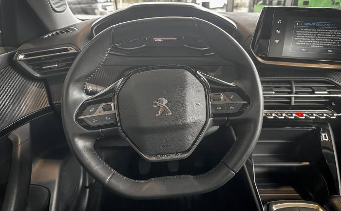 PEUGEOT 2008 PureTech 130 S&S BVM6 Active