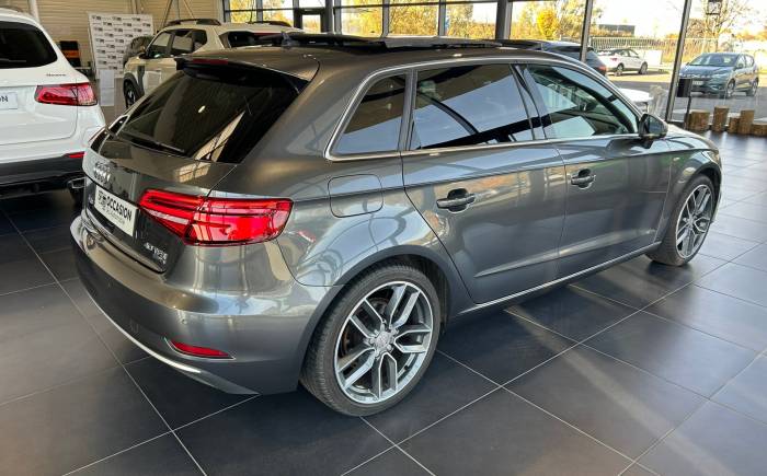 AUDI A3 SPORTBACK 40 TFSI 190 S tronic 7 Quattro S-LINE *** REVISEE ET GARANTIE 12 MOIS COMPLETE ***