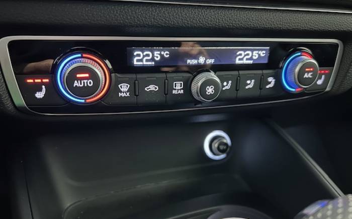 AUDI A3 SPORTBACK 40 TFSI 190 S tronic 7 Quattro S-LINE *** REVISEE ET GARANTIE 12 MOIS COMPLETE ***