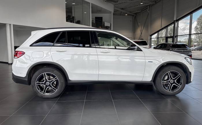 MERCEDES GLC 300 e EQ POWER 9G-Tronic 4Matic AMG LINE Ext