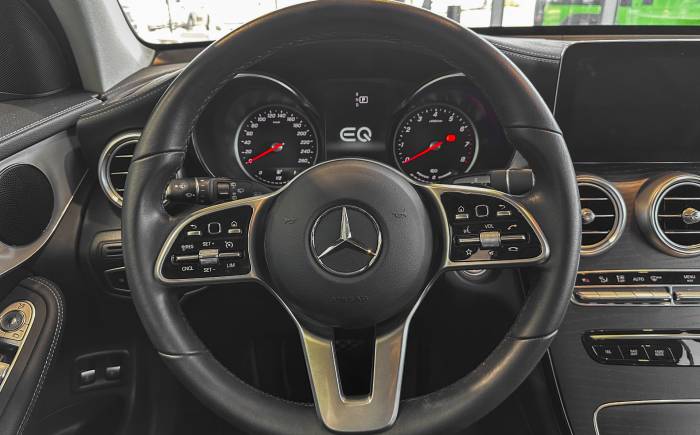 MERCEDES GLC 300 e EQ POWER 9G-Tronic 4Matic AMG LINE Ext
