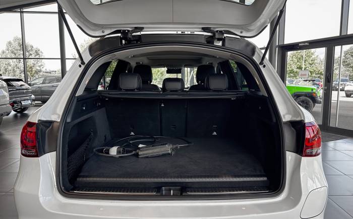 MERCEDES GLC 300 e EQ POWER 9G-Tronic 4Matic AMG LINE Ext