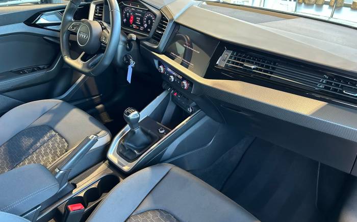 AUDI A1 SPORTBACK 30 TFSI 110 ch BVM6 S Line