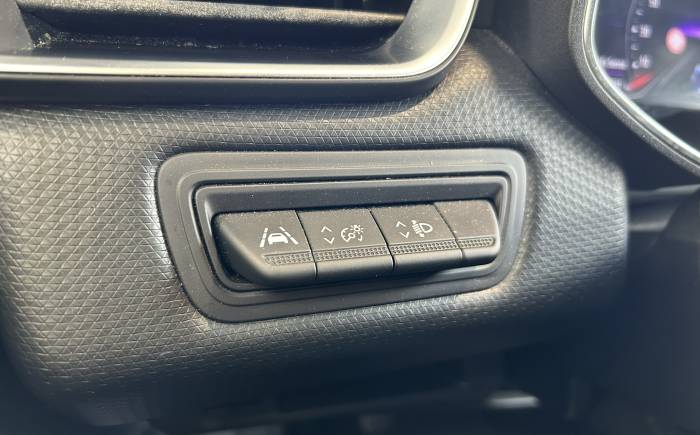 RENAULT CLIO V TCe 100 Intens *** PNEUS 4 SAISONS ET GARANTIE COMPLETE 12 MOIS ***