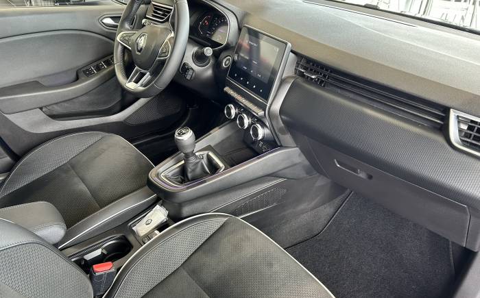 RENAULT CLIO V TCe 100 Intens *** PNEUS 4 SAISONS ET GARANTIE COMPLETE 12 MOIS ***