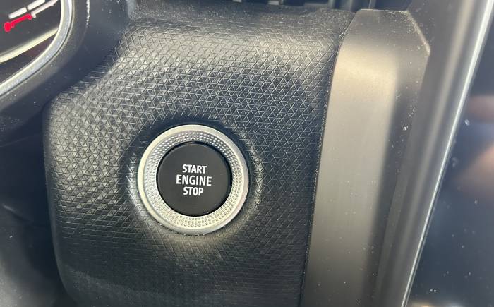 RENAULT CLIO V TCe 100 Intens *** PNEUS 4 SAISONS ET GARANTIE COMPLETE 12 MOIS ***