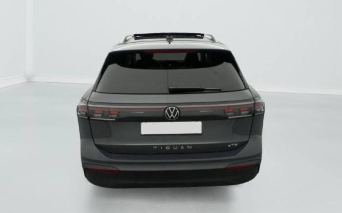 VOLKSWAGEN TIGUAN NOUVEAU 1.5 eTSI 150CV DSG7 LIFE PLUS