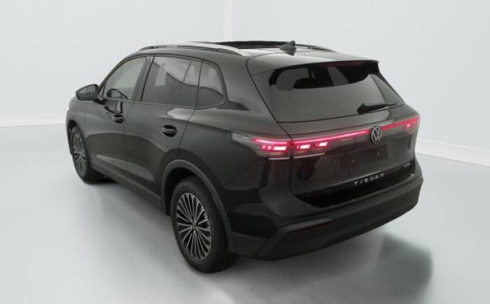 VOLKSWAGEN TIGUAN NOUVEAU 1.5 eTSI 150CV DSG7 LIFE PLUS