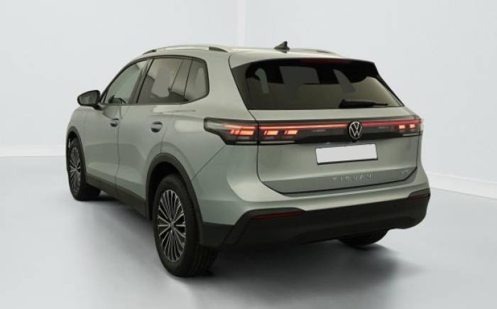 VOLKSWAGEN TIGUAN NOUVEAU 1.5 eTSI 150CV DSG7 LIFE PLUS