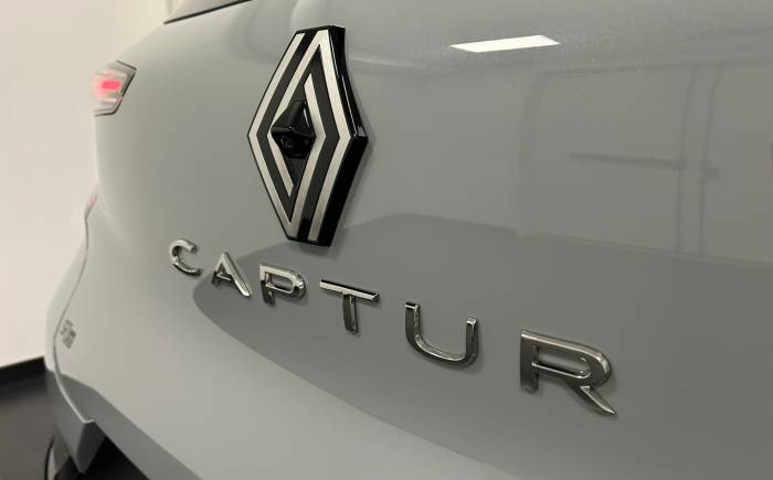 RENAULT CAPTUR E-Tech full hybrid 160 ch Techno *** NOUVEAU MOTEUR HYBRID 160 CH - DISPONIBLE ***