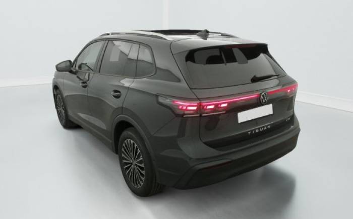 VOLKSWAGEN TIGUAN NOUVEAU 1.5 eTSI 150CV DSG7 LIFE PLUS