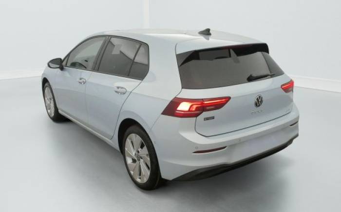 VOLKSWAGEN GOLF 8 1.5 ETSI EVO2 150 DSG7 LIFE PLUS