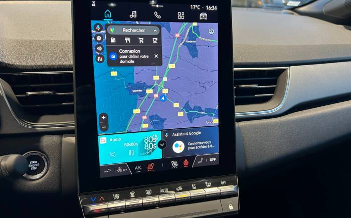 RENAULT CAPTUR E-Tech full hybrid 160 ch Techno *** DISPONIBLE - RARE PNEUS MICHELIN 4 SAISONS EN OPTION INCLUS ***