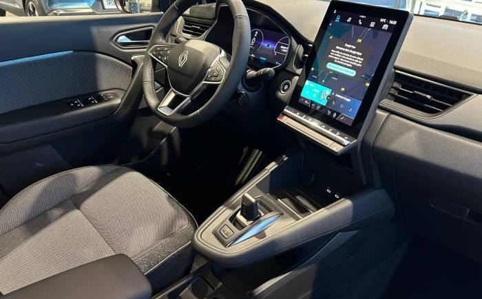 RENAULT CAPTUR E-Tech full hybrid 160 ch Techno *** DISPONIBLE - RARE PNEUS MICHELIN 4 SAISONS EN OPTION INCLUS ***