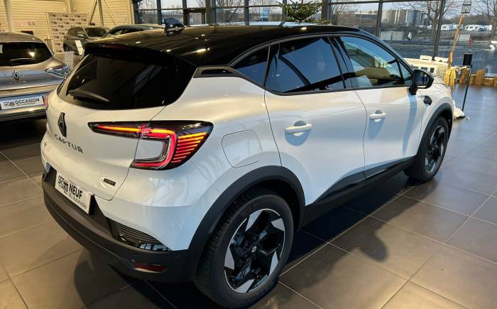 RENAULT CAPTUR E-Tech full hybrid 160 ch Techno *** DISPONIBLE - RARE PNEUS MICHELIN 4 SAISONS EN OPTION INCLUS ***