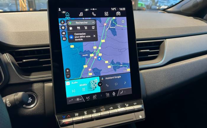 RENAULT CAPTUR E-Tech full hybrid 160 ch Techno *** DISPONIBLE - RARE PNEUS MICHELIN 4 SAISONS EN OPTION INCLUS ***